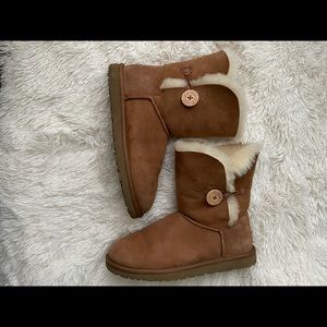 UGG Bailey Button Button Chestnut Booties